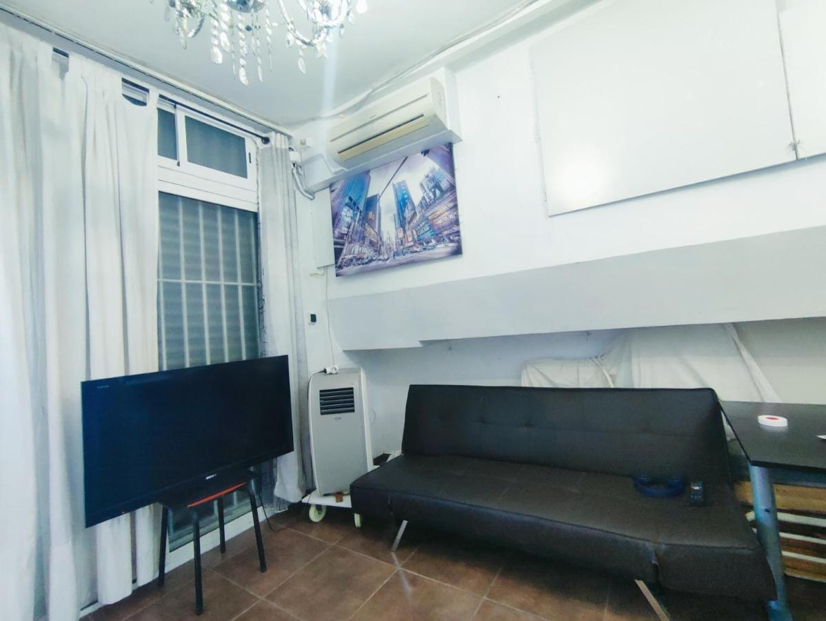 Apartament Nice Flat Within Walking Range To The Beach Barcelona Zewnętrze zdjęcie